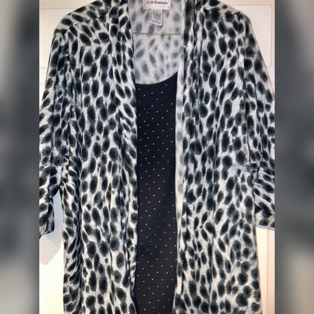 Blouse - Picture 2 of 2
